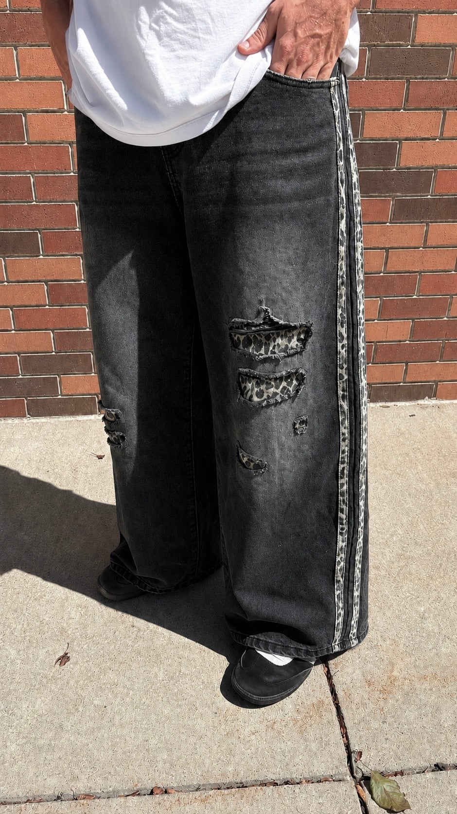PRE-MADE | Snow Leopard Noir