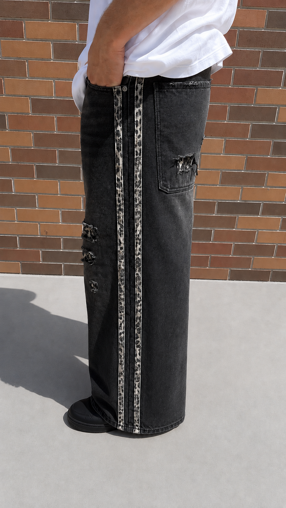PRE-MADE | Snow Leopard Noir